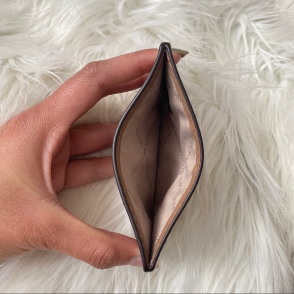 ‼️SOLD‼️ Michael Kors Cardholder - Picture 4 of 4